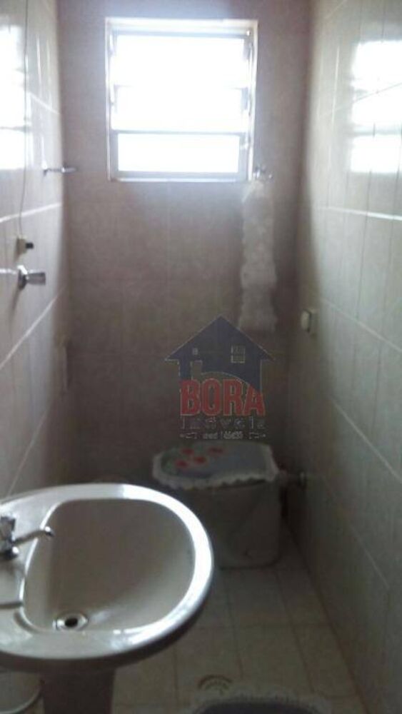 Casa à venda com 5 quartos, 250m² - Foto 3