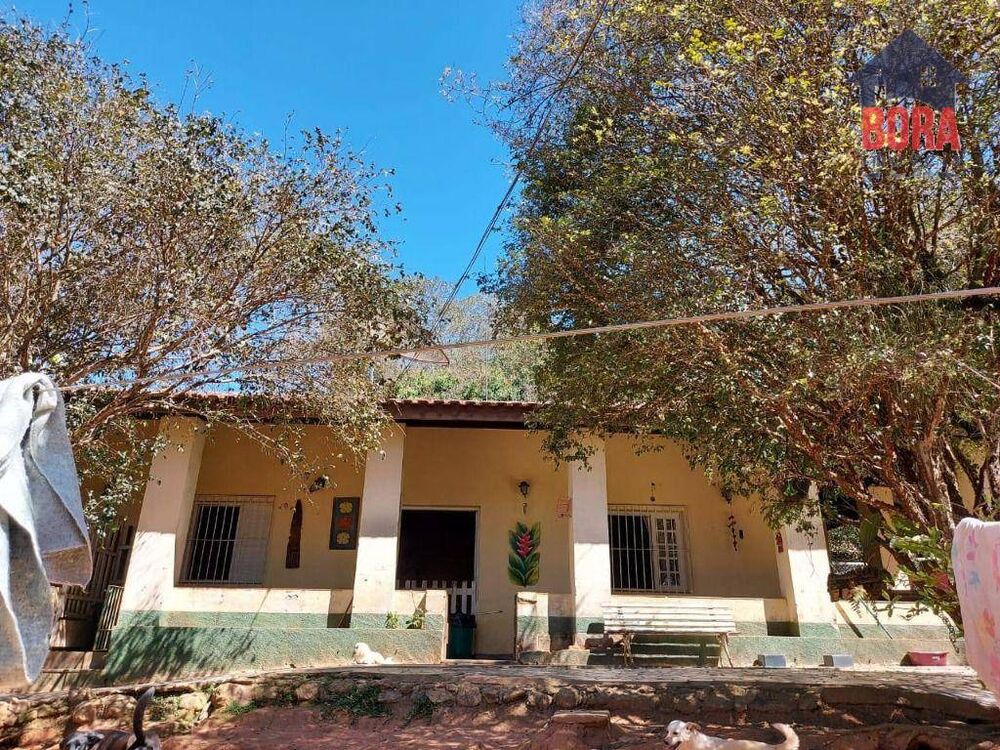 Chácara à venda com 3 quartos, 400m² - Foto 2