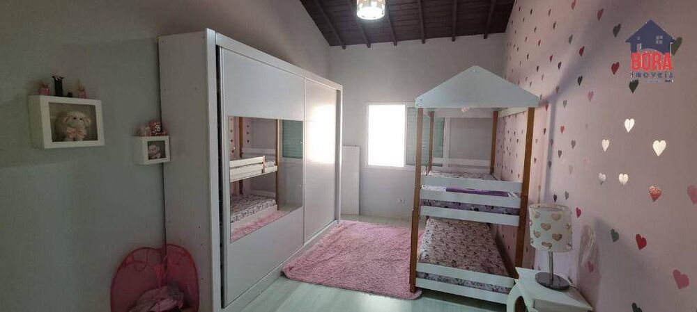 Casa à venda com 4 quartos, 418m² - Foto 2