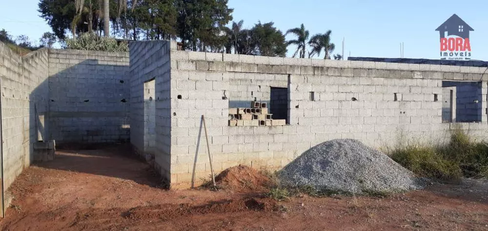 Chácara à venda com 2 quartos, 200m² - Foto 1