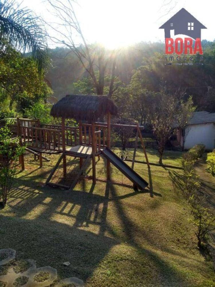 Chácara, 3 quartos, 2272 m² - Foto 11