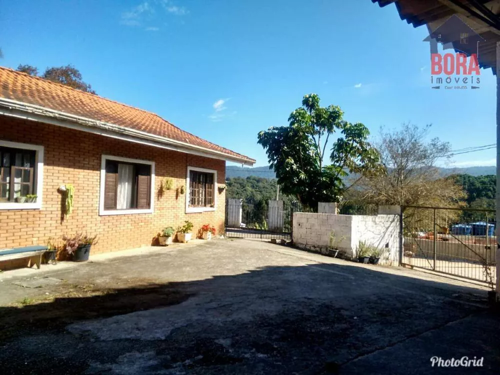 Casa à venda com 2 quartos, 222m² - Foto 1