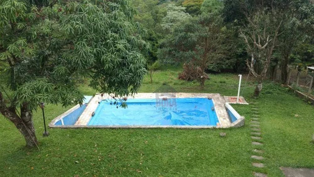 Chácara à venda com 4 quartos, 250m² - Foto 4