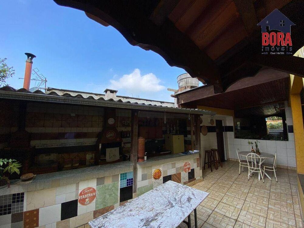 Casa à venda com 3 quartos, 200m² - Foto 3