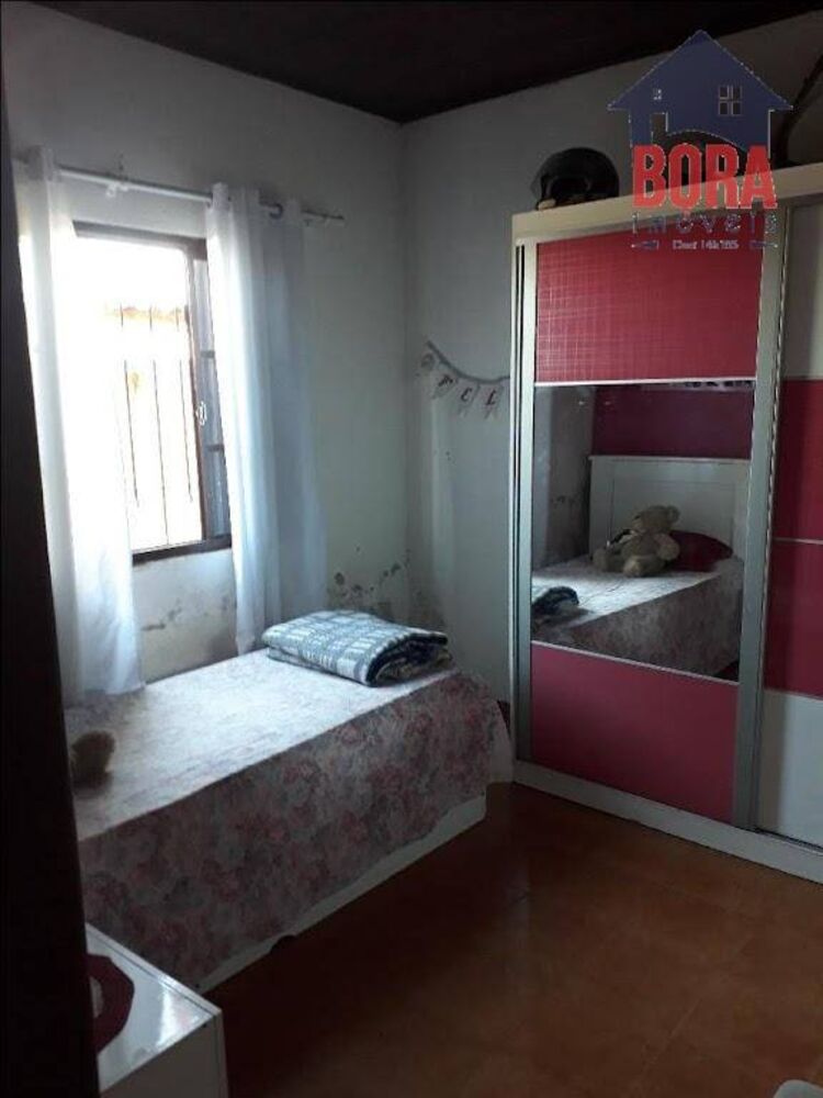 Casa à venda com 3 quartos, 200m² - Foto 3