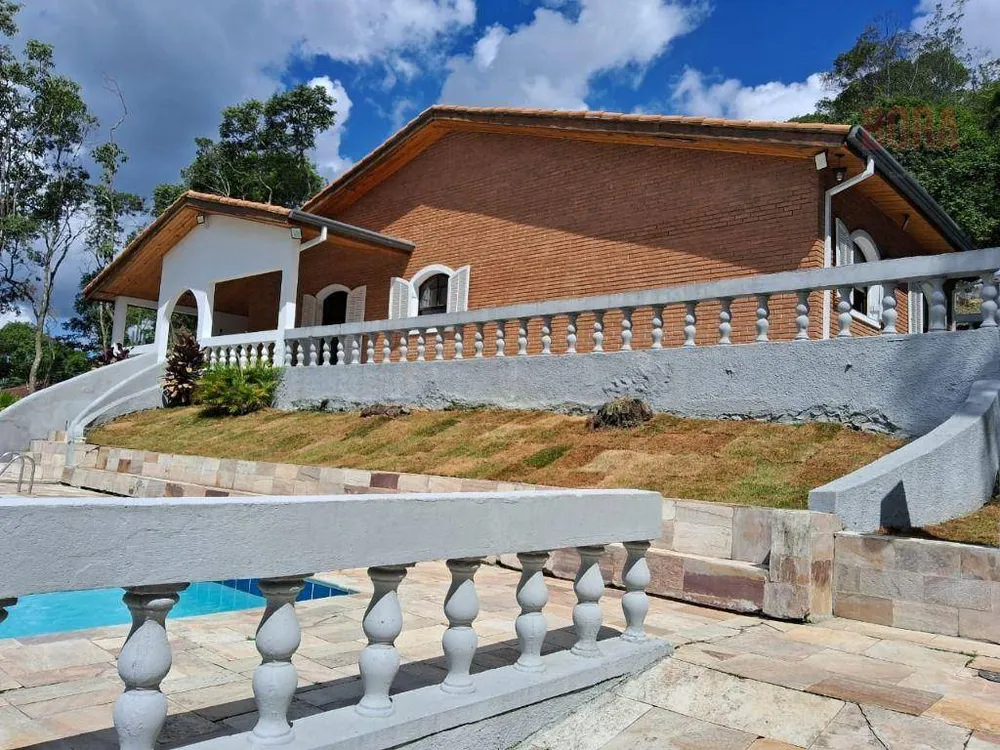 Chácara, 4 quartos, 2691 m² - Foto 1