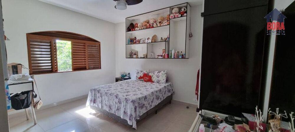 Casa à venda e aluguel com 5 quartos, 418m² - Foto 4