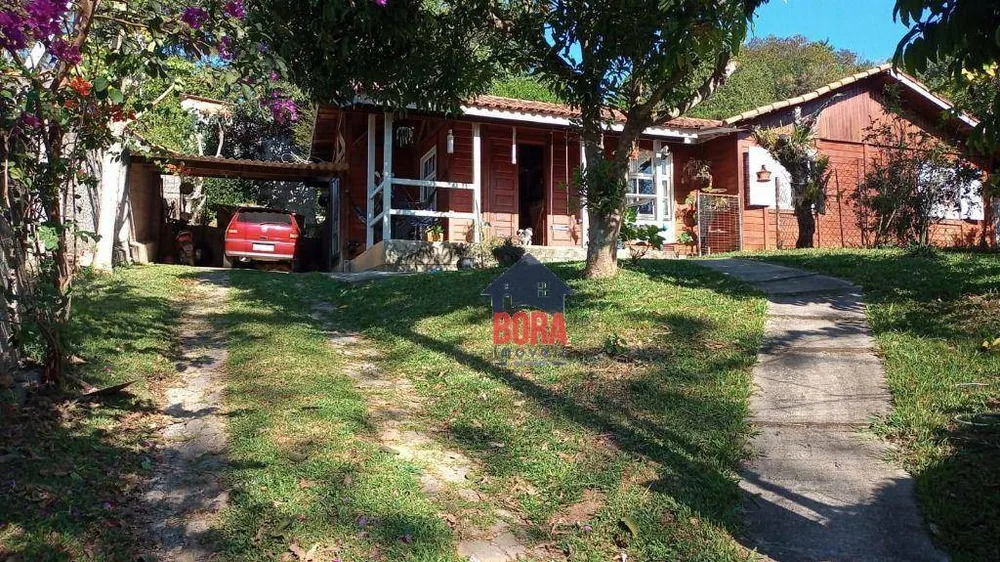 Chácara, 3 quartos, 1070 m² - Foto 1