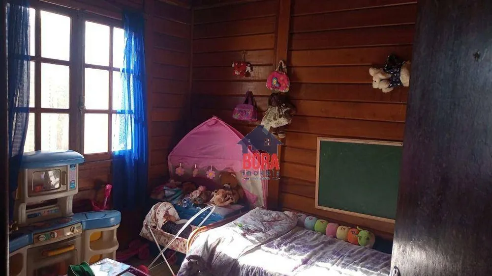 Chácara, 3 quartos, 1070 m² - Foto 2
