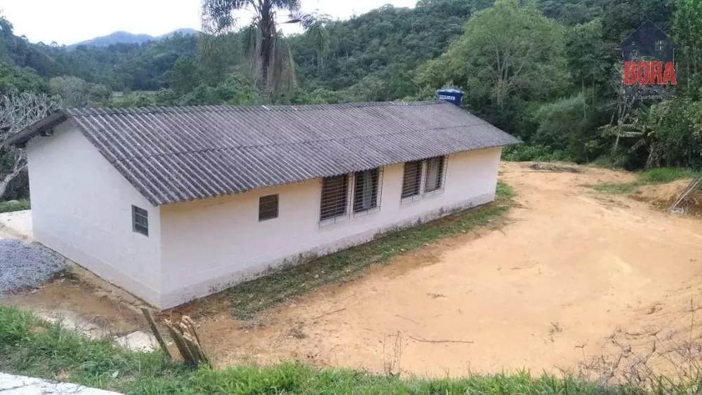 Chácara à venda com 2 quartos, 112m² - Foto 1