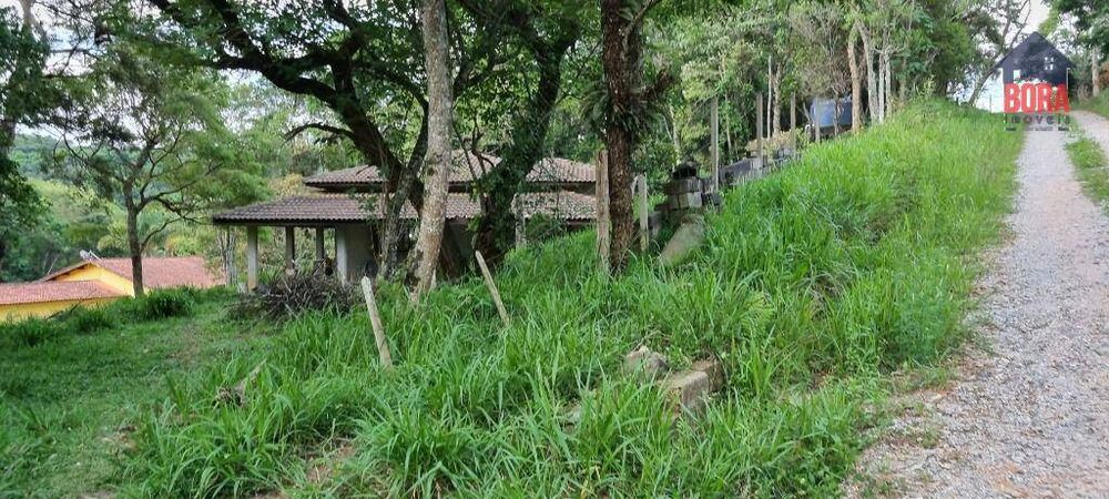 Chácara à venda com 3 quartos, 230m² - Foto 1