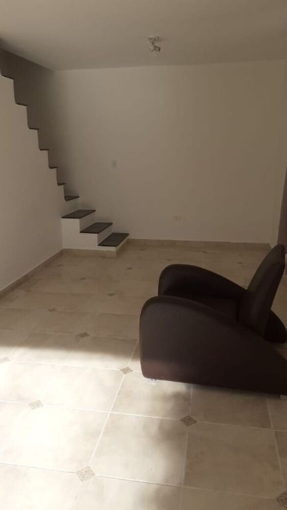 Sobrado à venda com 4 quartos, 165m² - Foto 3