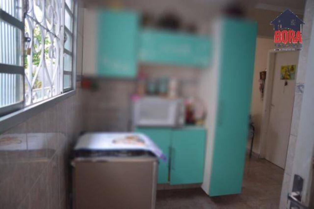 Casa à venda com 2 quartos, 80m² - Foto 3