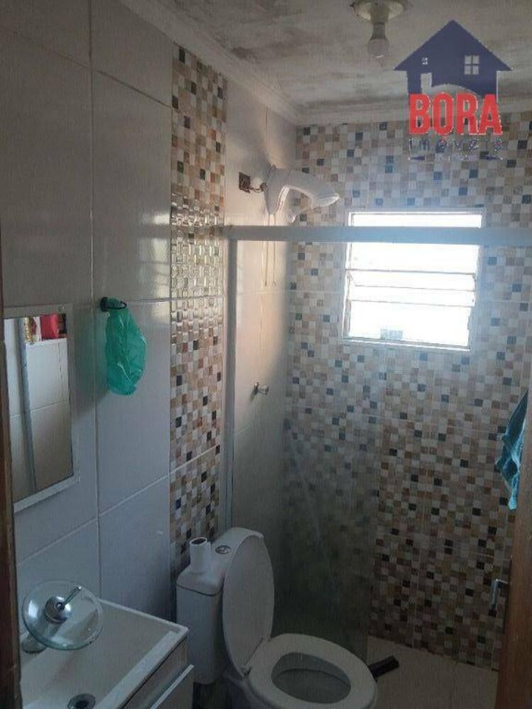 Casa à venda com 3 quartos, 300m² - Foto 2