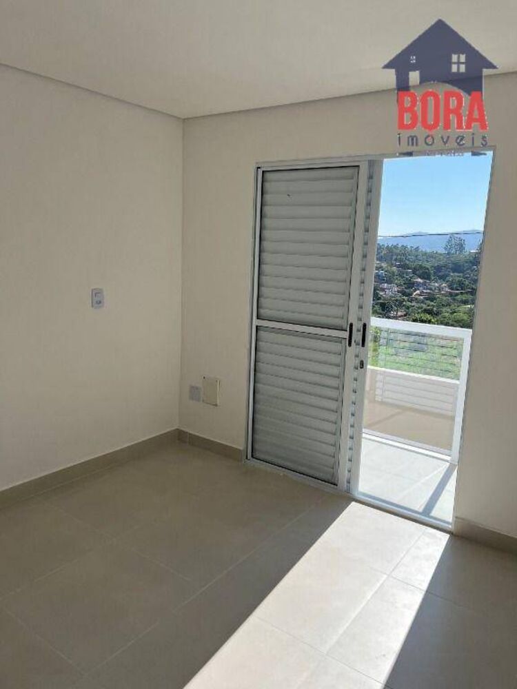 Casa à venda com 3 quartos, 120m² - Foto 2