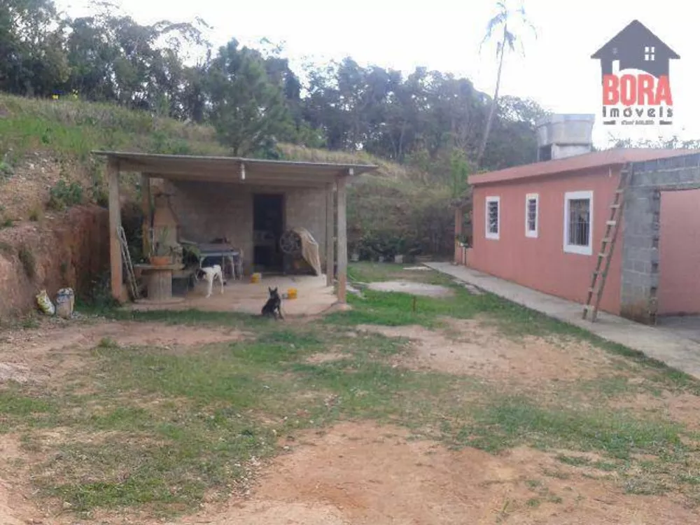 Sítio à venda com 3 quartos, 129m² - Foto 2