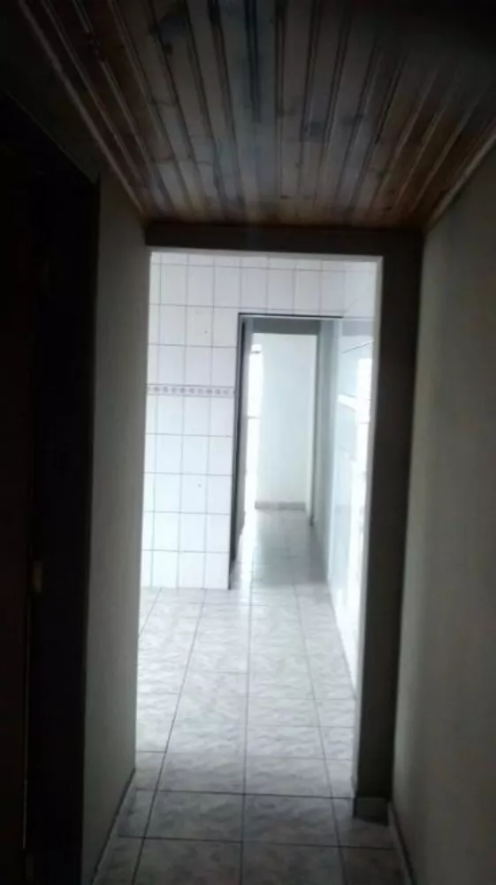 Sobrado à venda com 5 quartos, 220m² - Foto 2