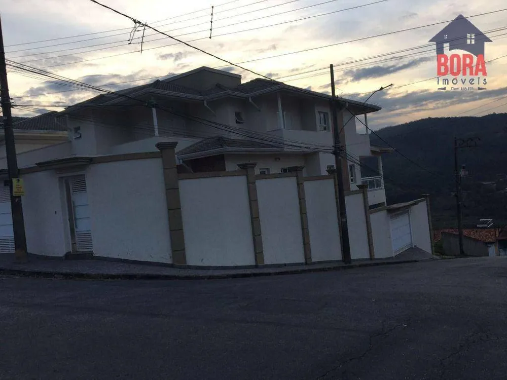 Casa, 3 quartos, 375 m² - Foto 3