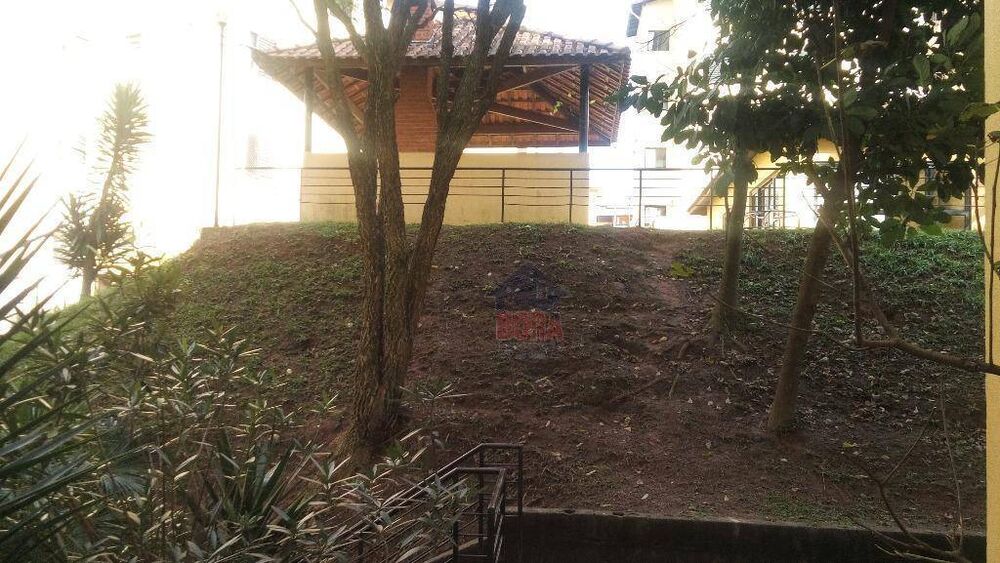 Apartamento à venda com 2 quartos, 50m² - Foto 2