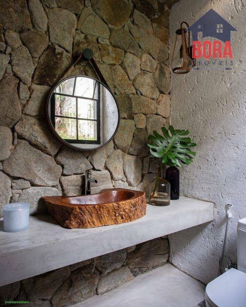 Casa à venda com 5 quartos, 290m² - Foto 4