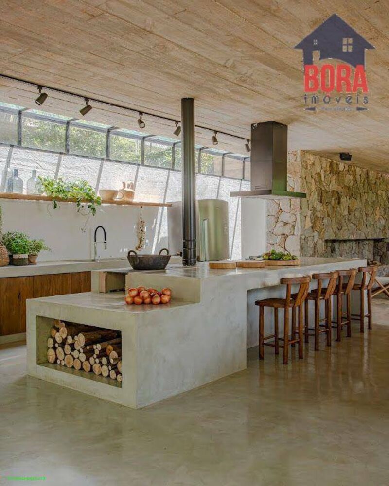 Casa à venda com 5 quartos, 290m² - Foto 2