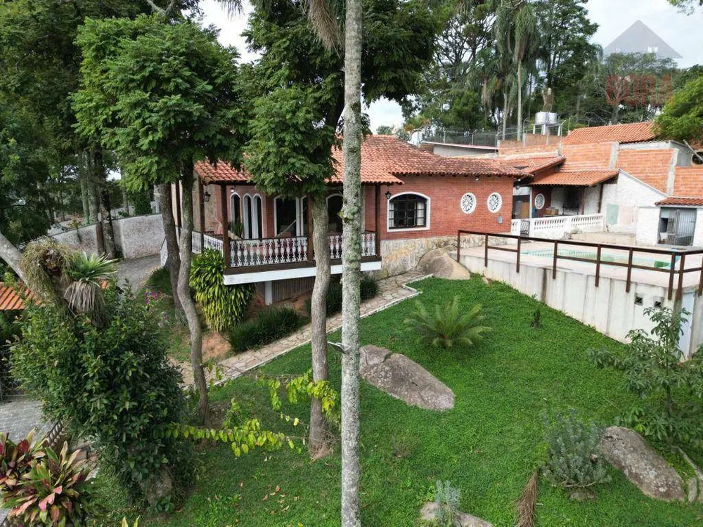 Chácara, 3 quartos, 1014 m² - Foto 1