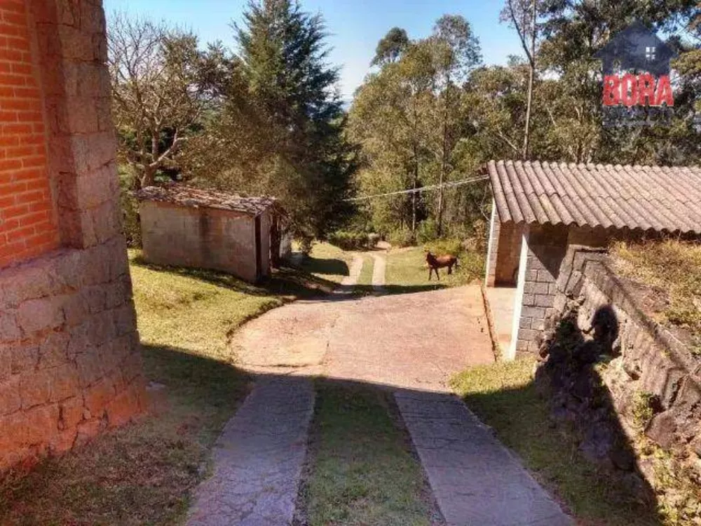 Chácara à venda com 7 quartos, 1m² - Foto 3