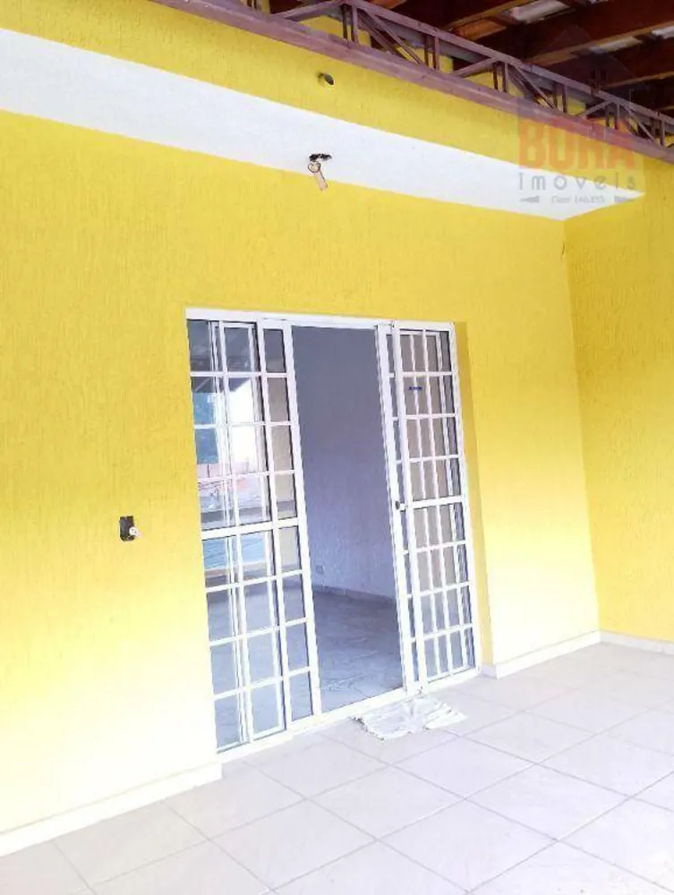 Casa, 3 quartos, 242 m² - Foto 2