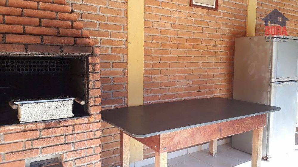 Chácara à venda com 4 quartos, 300m² - Foto 8