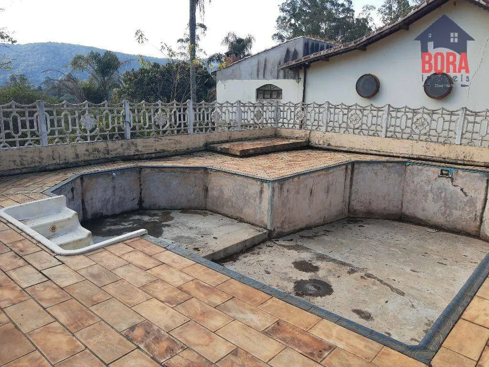 Chácara, 2 quartos, 1196 m² - Foto 2