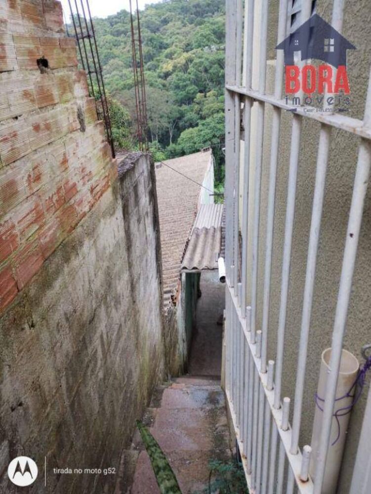 Casa à venda com 1 quarto, 100m² - Foto 3