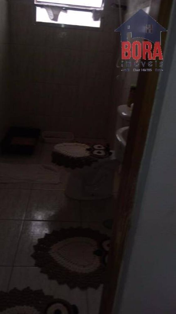 Casa à venda com 2 quartos, 80m² - Foto 2