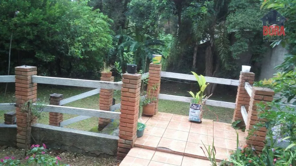 Chácara à venda com 3 quartos, 250m² - Foto 3