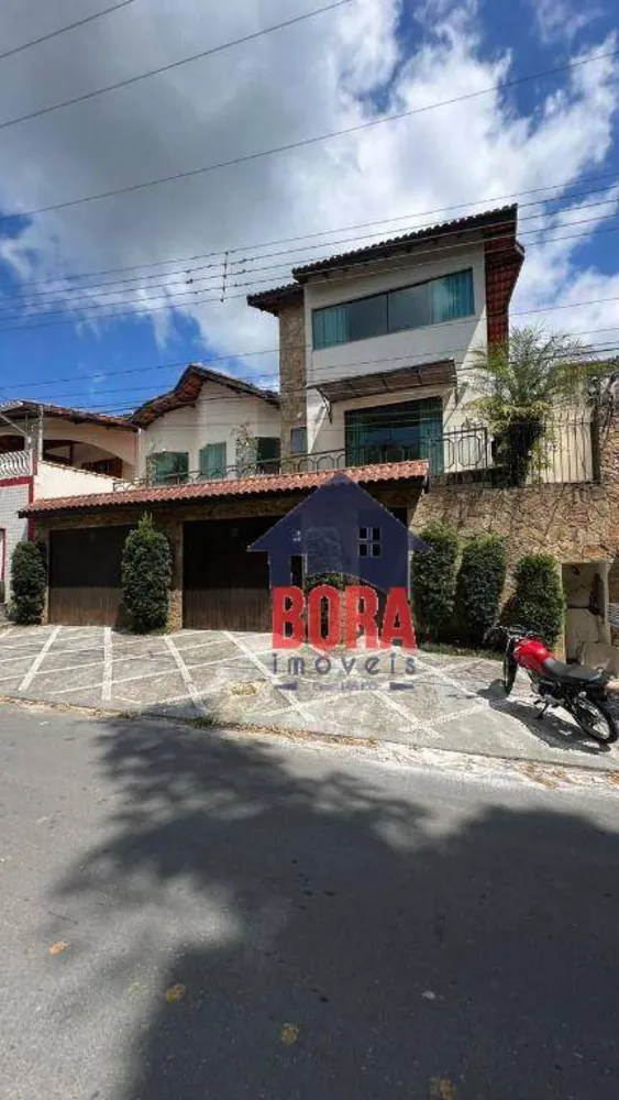 Sobrado, 3 quartos, 400 m² - Foto 1
