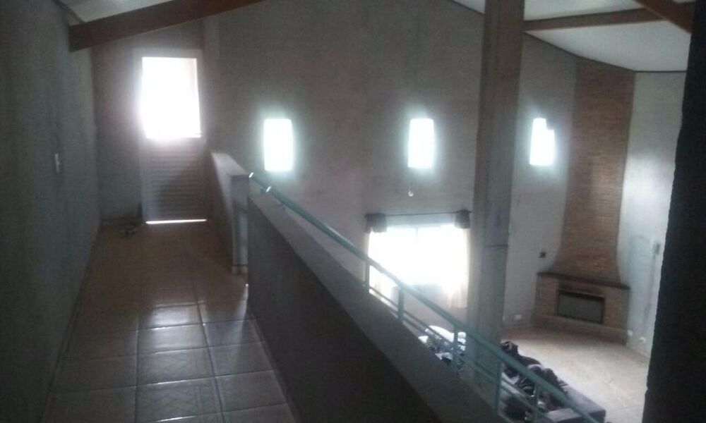 Chácara à venda com 5 quartos, 250m² - Foto 2