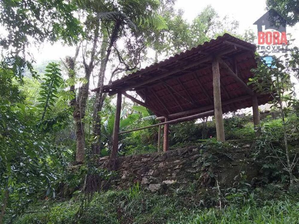 Chácara à venda com 3 quartos, 400m² - Foto 2
