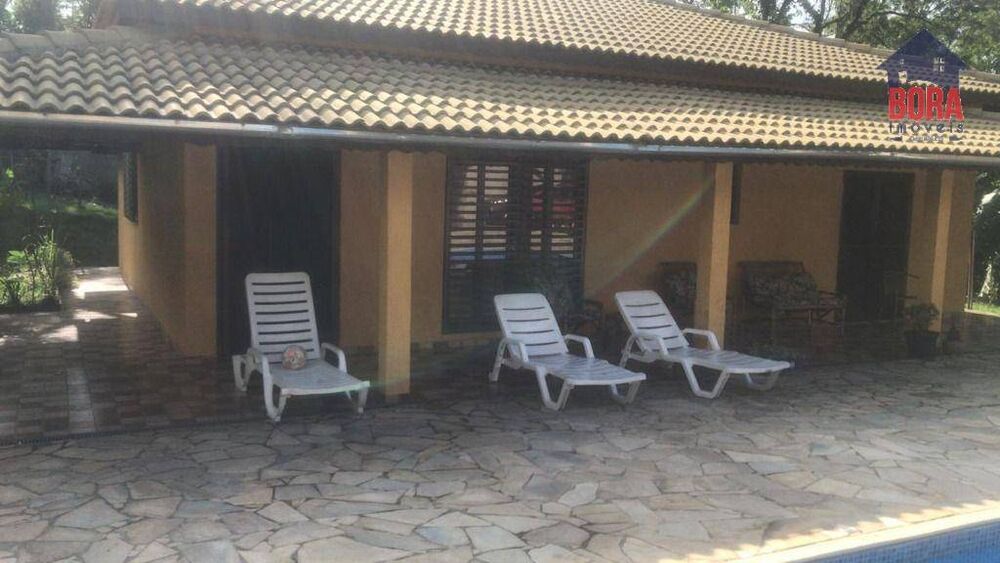 Chácara à venda com 6 quartos, 500m² - Foto 2
