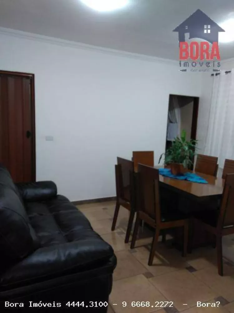 Casa à venda com 2 quartos, 92m² - Foto 2