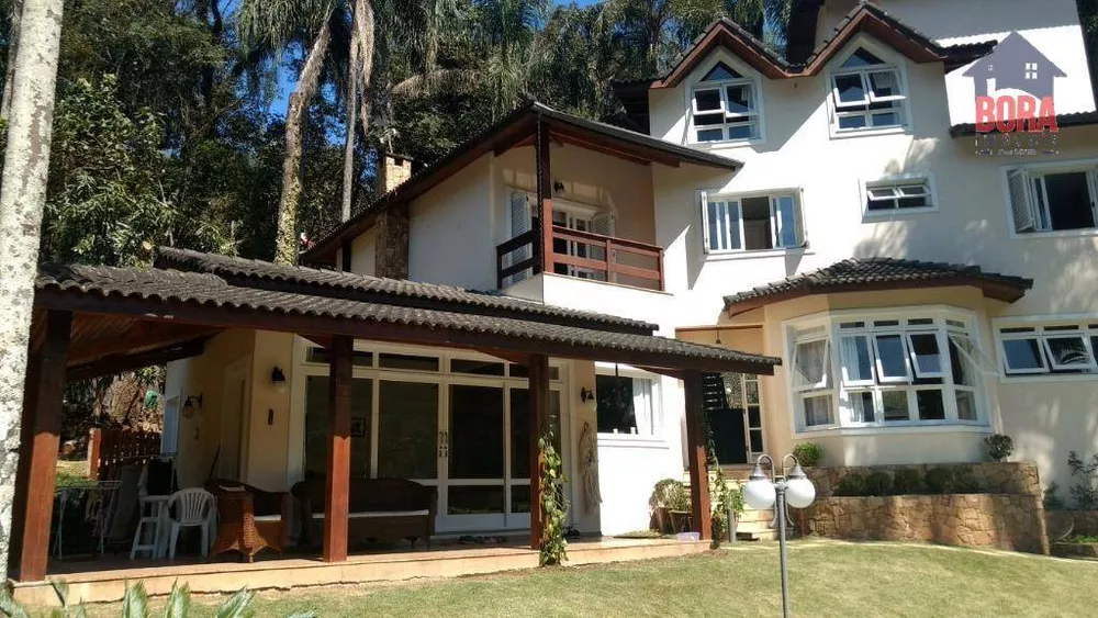 Casa de Condomínio à venda com 6 quartos, 450m² - Foto 1