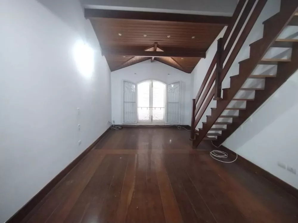 Sobrado, 3 quartos, 450 m² - Foto 1