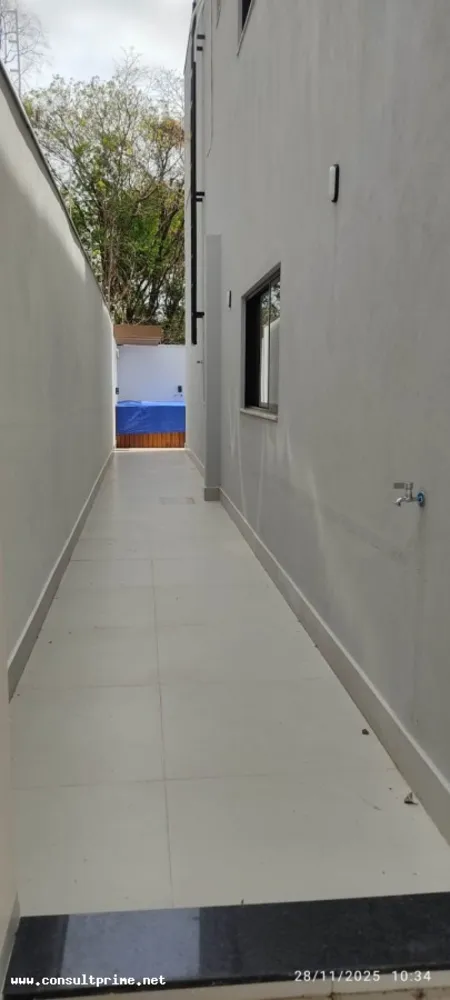 Casa, 4 quartos, 271 m² - Foto 1