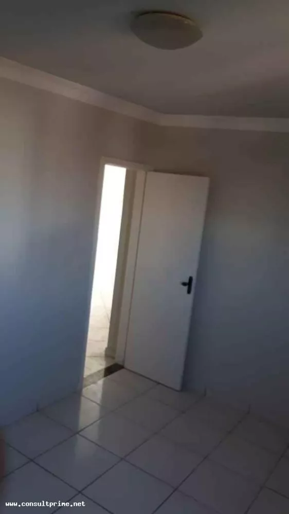 Apartamento à venda com 3 quartos, 114m² - Foto 2