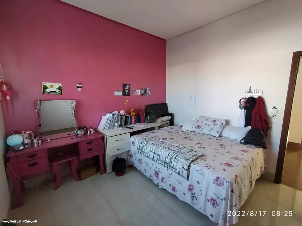 Casa à venda com 4 quartos, 360m² - Foto 2