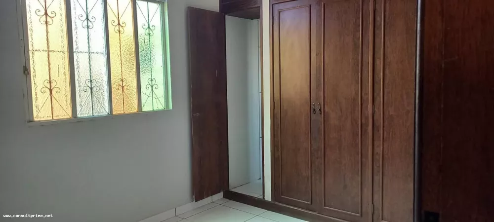 Casa à venda com 4 quartos, 240m² - Foto 4