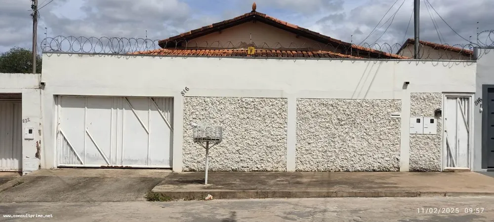 Casa, 3 quartos, 260 m² - Foto 1