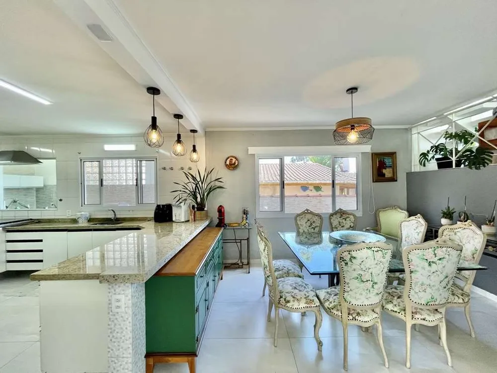 Casa, 5 quartos, 400 m² - Foto 1