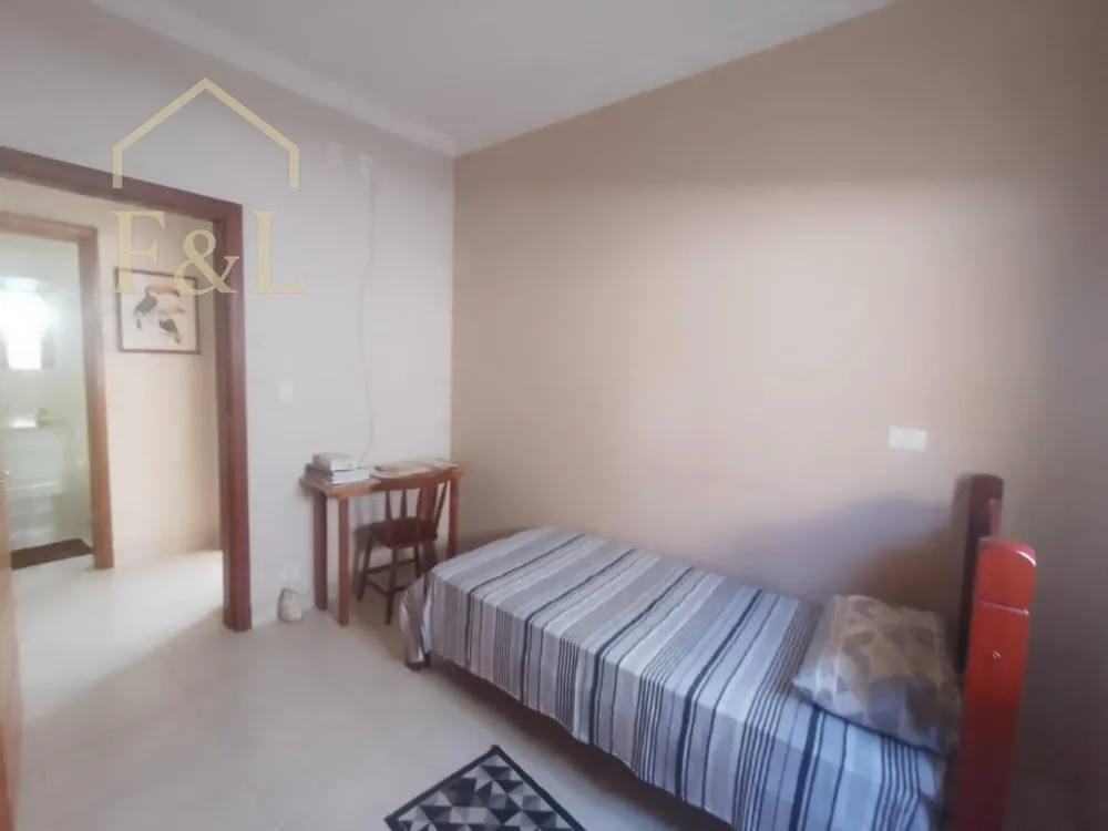 Casa, 4 quartos, 208 m² - Foto 2