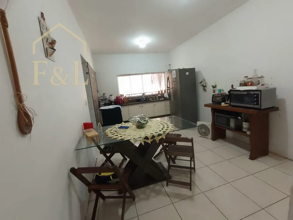 Casa, 3 quartos, 228 m² - Foto 4
