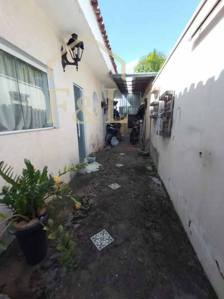 Casa, 3 quartos, 228 m² - Foto 2