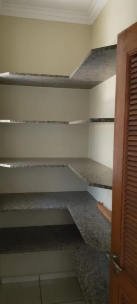 Casa, 5 quartos, 275 m² - Foto 2